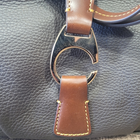 Dooney and Bourke shoulder tote bag - Picture 4 of 7